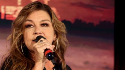 3 Country Songs That Quietly Defined the 2000s