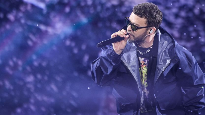 Justin Timberlake Honors “Trailblazer” D’Angelo: “You Changed Me”