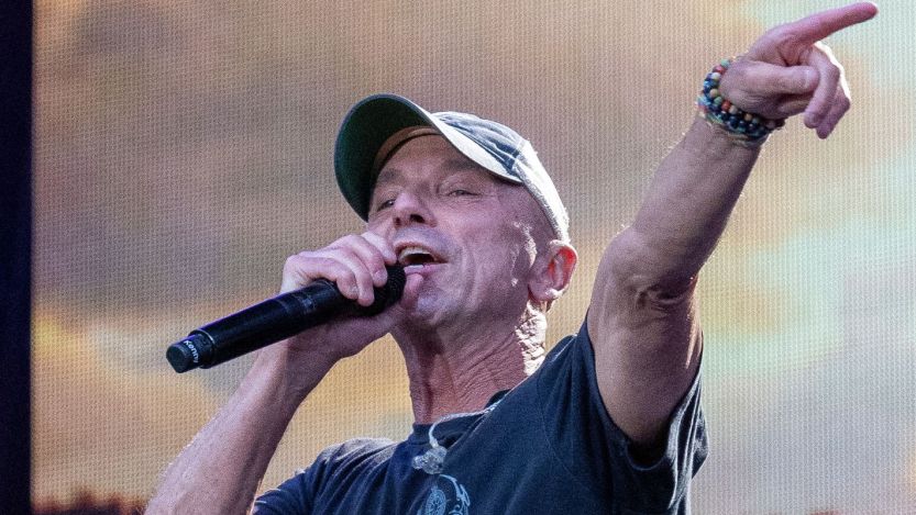 Kenny Chesney Hypes Fans up for 2026 Sphere Return