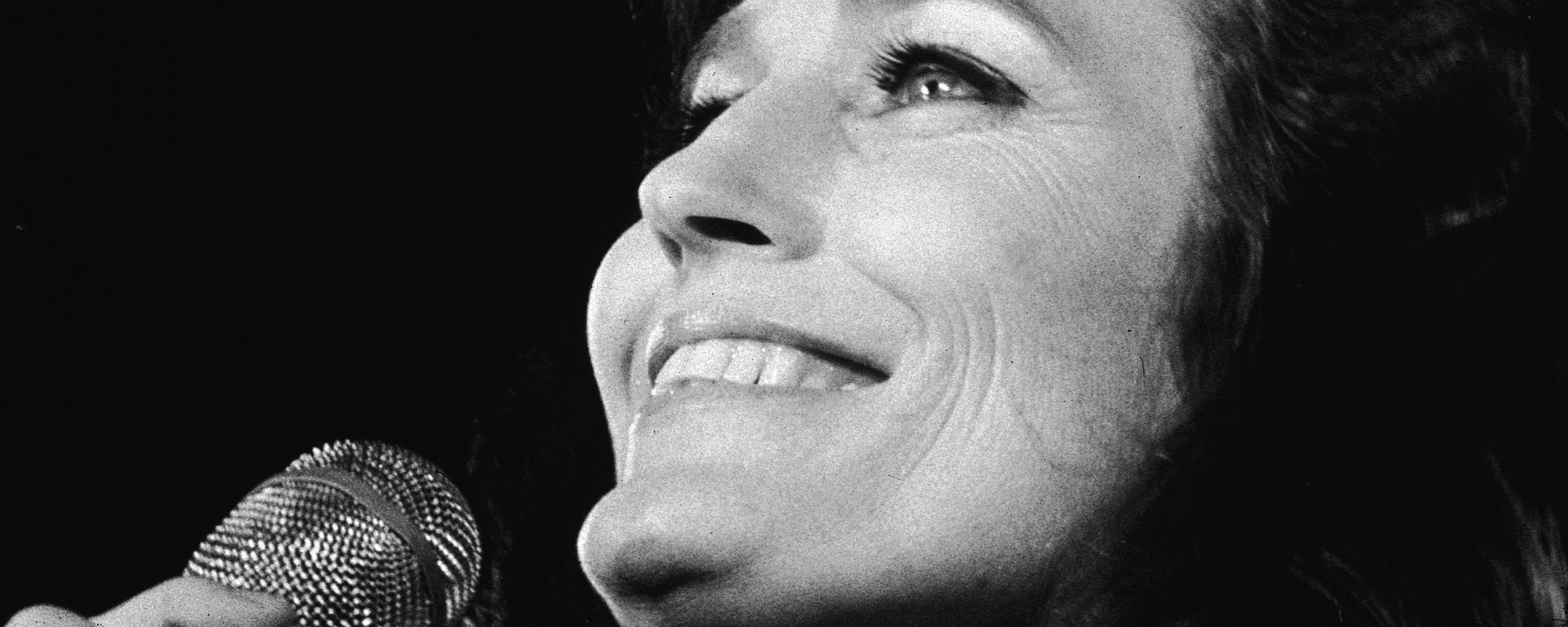 On This Day in 1972, Loretta Lynn Accomplished Something No Woman in Country Music Ever Had