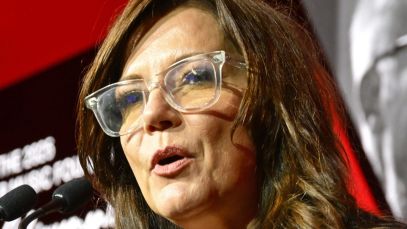 Martina McBride Issues Grave Warning About “Terrifying” AI Deepfake Scams