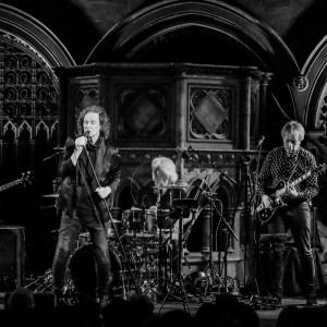 The Zombies’ Colin Blunstone Releasing Live Album and Concert Video Featuring 2024 Performance of His Debut Solo Album, ‘One Year’