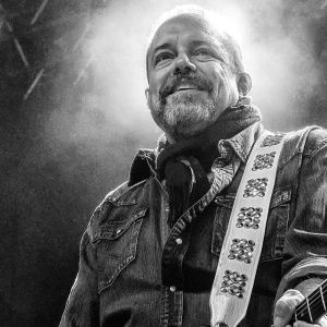 Raul Malo Shares Health Update Amid Stage 4 Cancer Battle
