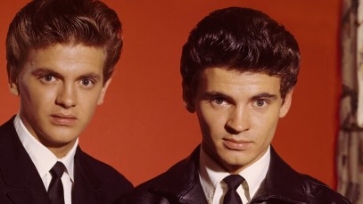 On This Day in 1957, the Everly Brothers Had a No. 1 Country Hit With Their Iconic Single