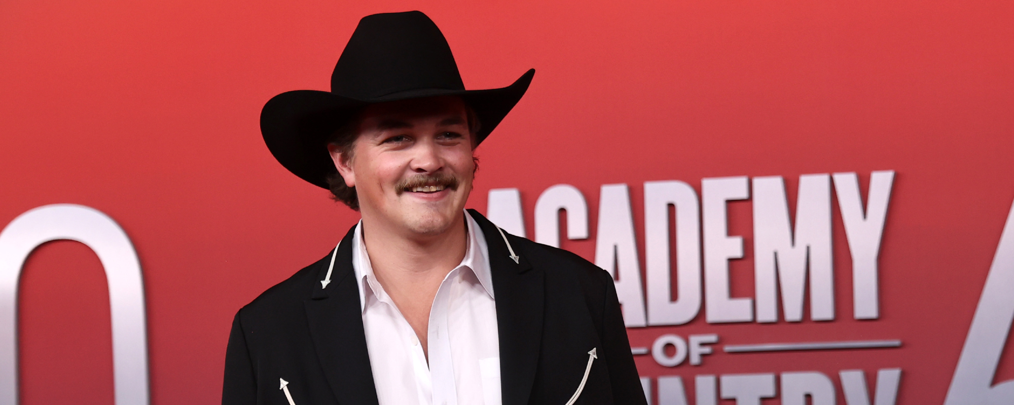 Zach Top Brings Volunteer Spirit to Thompson-Boling with Surprise “Rocky Top” Performance