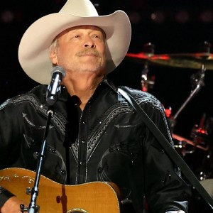 3 Alan Jackson Songs That Prove He Is One Talented Songwriter