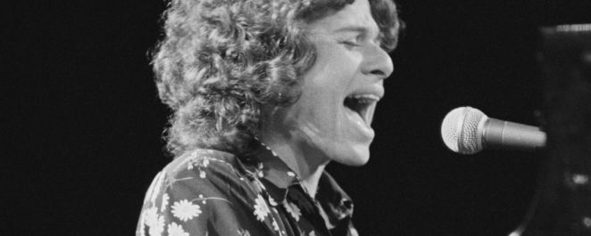 Carole King performing