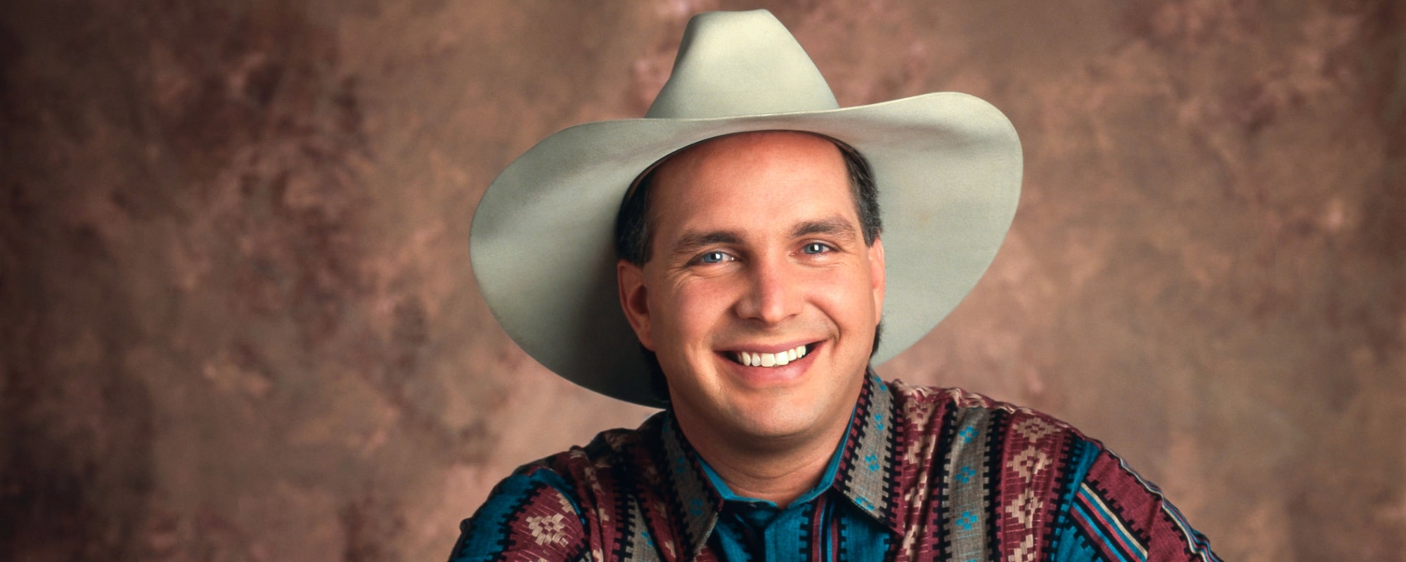 On This Day in 1991, Garth Brooks Was in the Middle of a Six-Month Run at No. 1 With His Second Chart-Topping Album of the Year