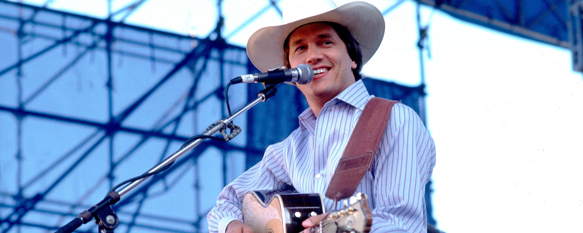 4 Country Songs From the 1980s That Defined the Decade