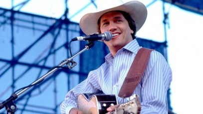 4 Country Songs From the 1980s That Defined the Decade