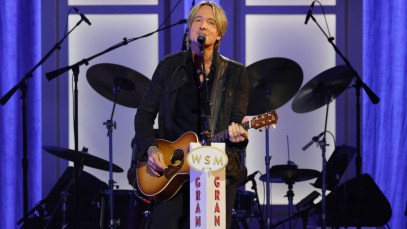 4 Country Songs About Drinking, Sung by Sober Singers