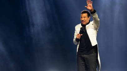 4 Songs Written by Lionel Richie That Would Sound Great at Country Radio