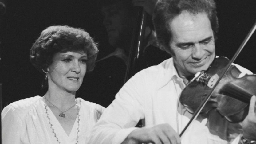 Bonnie Owens and Merle Haggard performing together