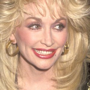 Dolly Parton, older sister of Randy Parton, in 1993