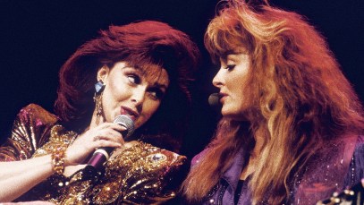 These 4 Country Songs From 1985 Still Sound Great, 40 Years After They Were Released