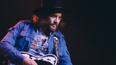 3 Waylon Jennings Songs That Prove He Is One of the Greatest Songwriters of All Time