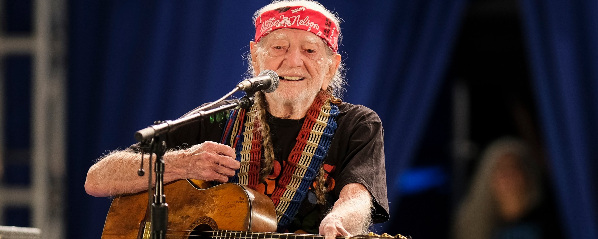 4 Country Artists Over the Age of 70 Who Are Still Working Hard