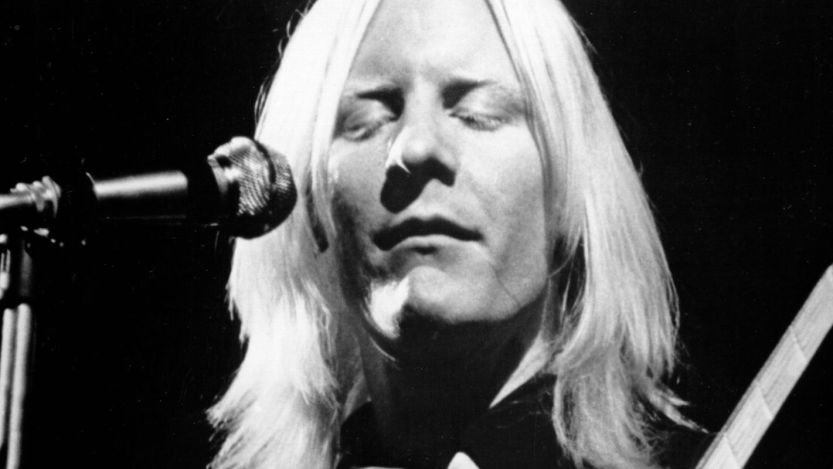 Johnny Winter performing
