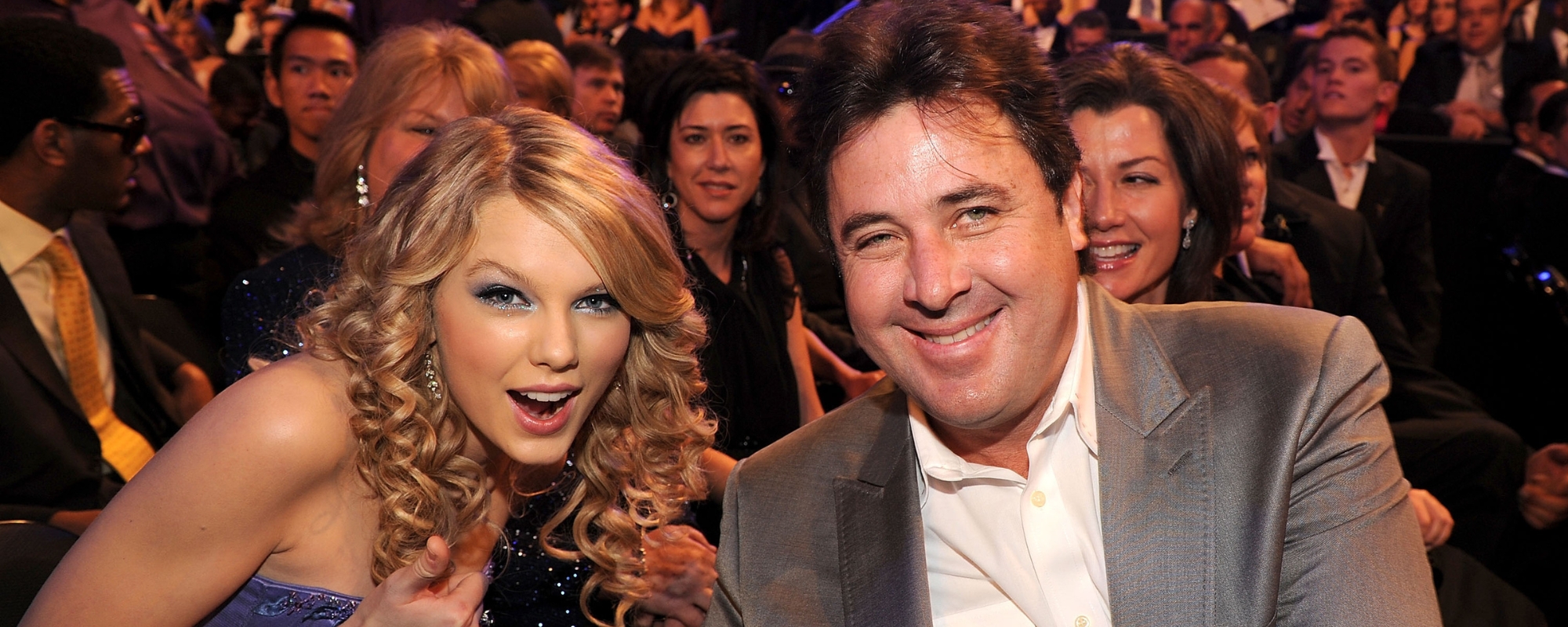 12 Years Ago, Taylor Swift Took the Stage With Vince Gill at the CMA Awards—and Earned “Newfound Respect” From Country Fans Everywhere