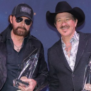 Brooks & Dunn Make History With 16th CMA Duo of the Year Win