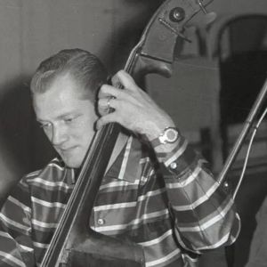 Bob Moore, “Architect of the Nashville Sound,” Was Born on This Day in 1932