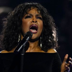 Gospel Legend Cece Winans Performing National Anthem Ahead of Lions-Packers Matchup