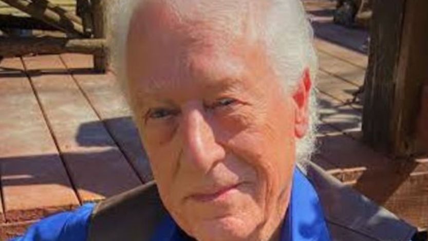 The Champs Frontman Dave Burgess—Who Unseated Elvis Presley With “Tequila”—Dead at 90