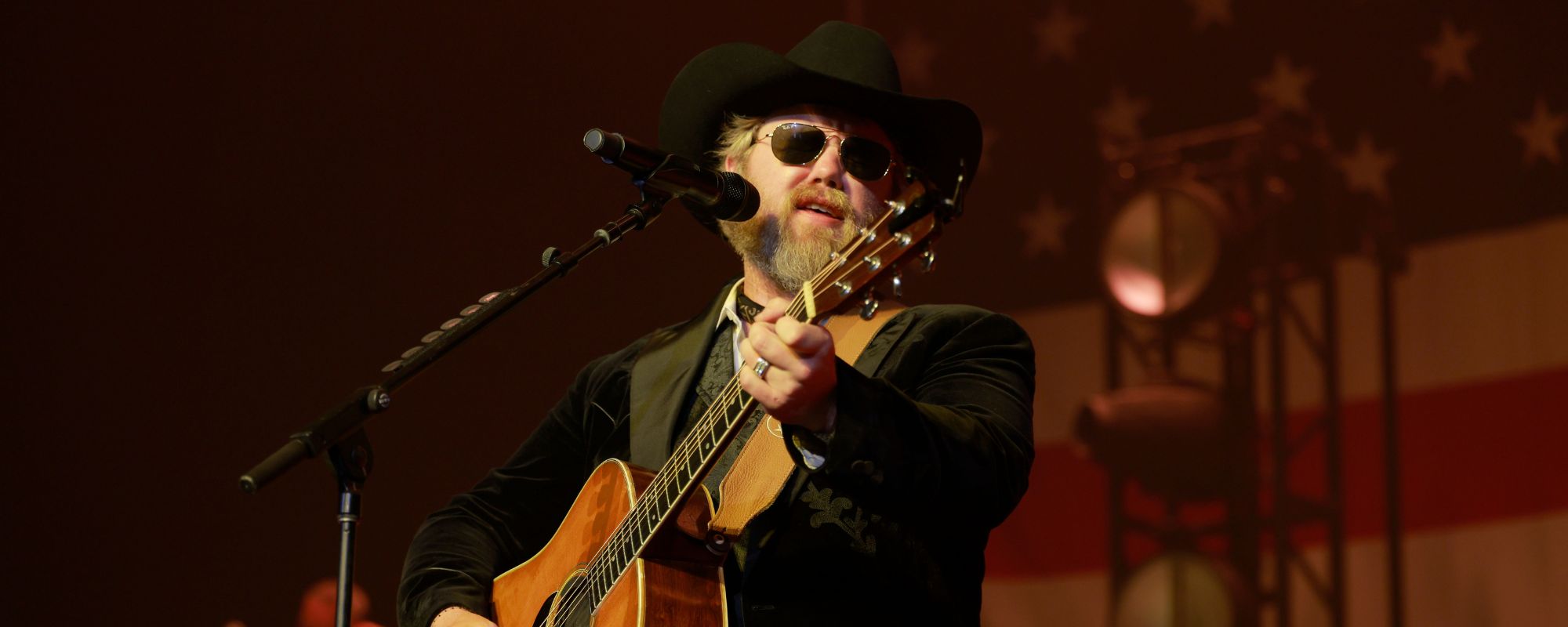 Watch Ernest Welcome Jamey Johnson for Surprise Glen Campbell Cover at the Ryman