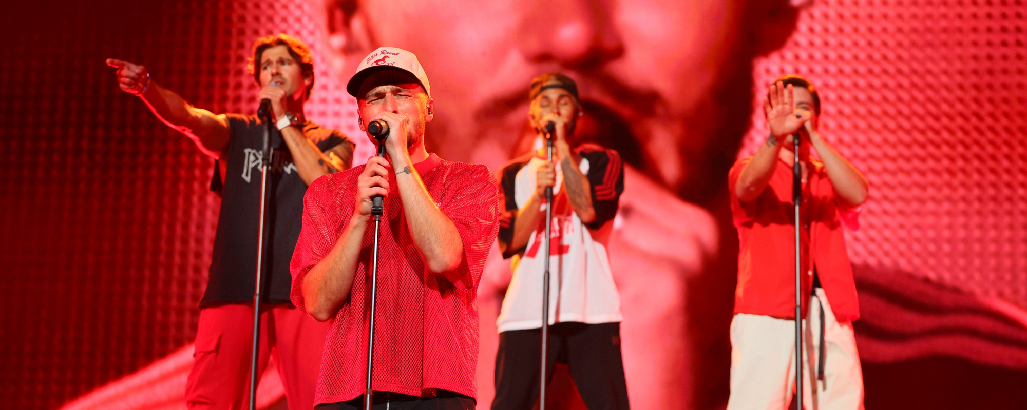 Boy Band Singer Hospitalized After “Pretty Bad” Onstage Injury