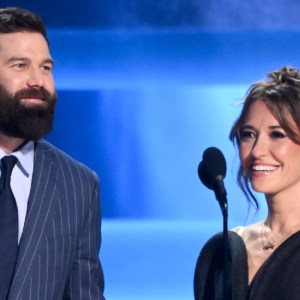 Your Holiday Guide to the CMA Country Christmas Special