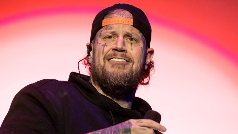 Jelly Roll Claims Sydney Louis Vuitton Staff Treated Him Like a Criminal