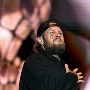 Jelly Roll Makes Heartbreaking Confession After Australian Tour: “I’m Falling Apart”