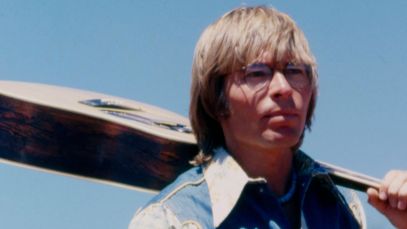 On This Day in 1975, John Denver Topped the Country Charts With ‘Windsong'