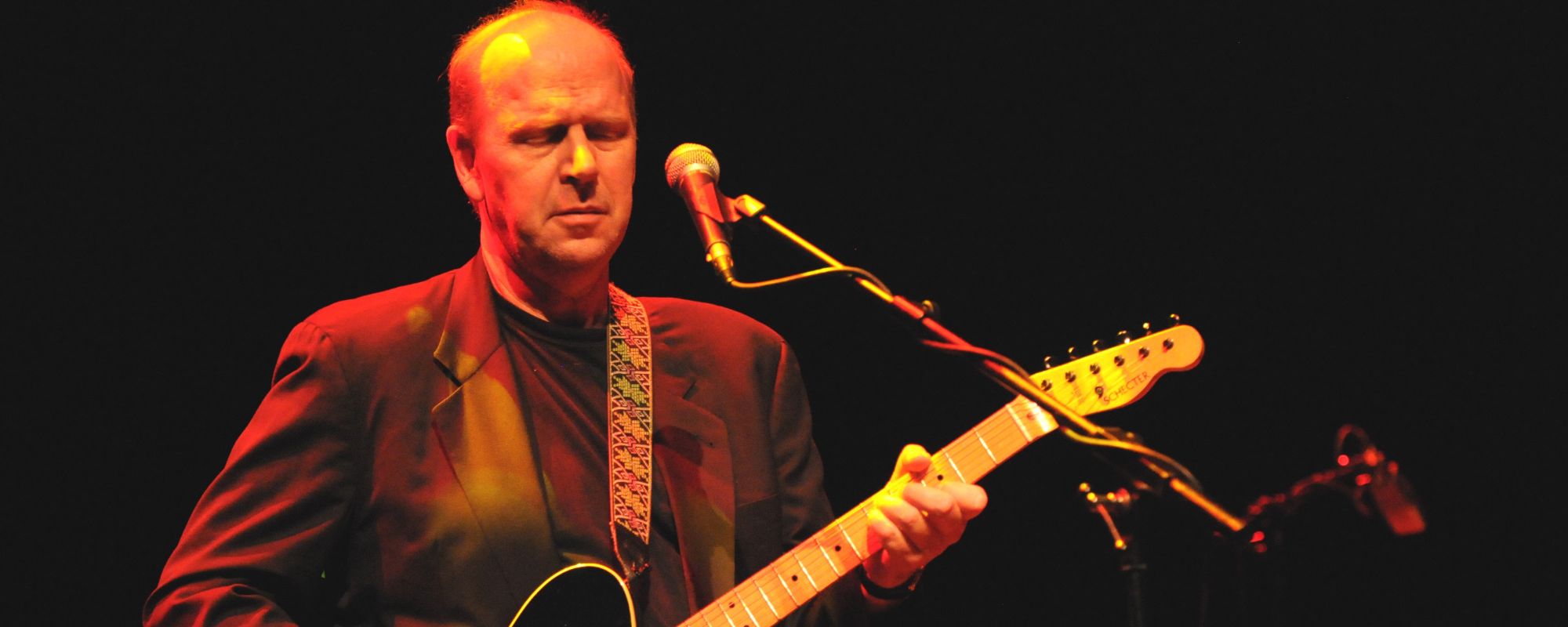 Born on This Day in 1953, the Multi-Instrumentalist Who Played a Key Role in Mary Chapin Carpenter’s Career—and Worked With George Jones