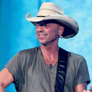 The Kenny Chesney Song That Changed His Life: “My Brain Was on Fire”
