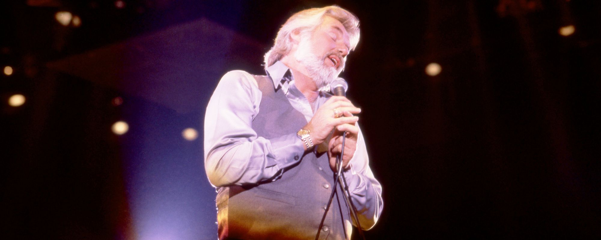 On This Day in 1981, Kenny Rogers Topped Every Billboard Singles Chart With a Hit Lionel Richie Wrote in Just Five Minutes