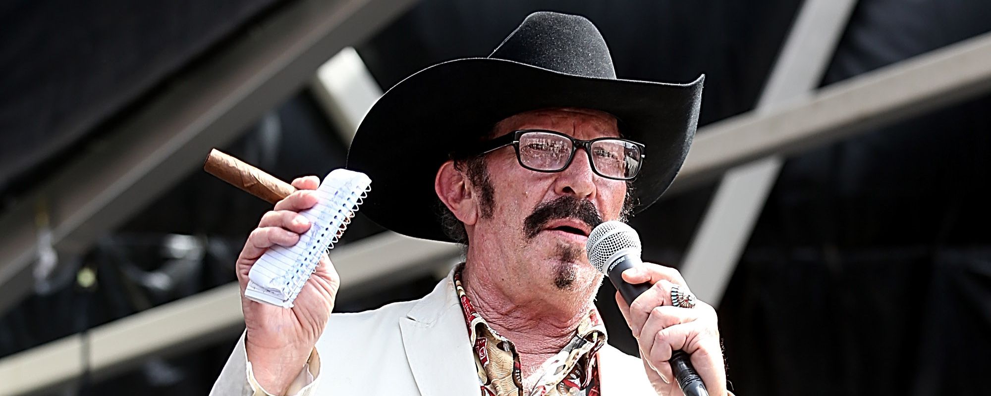 Born on This Day in 1944, the Singing Satirist and Politician Who Spoofed Merle Haggard and Styled Himself After Mark Twain