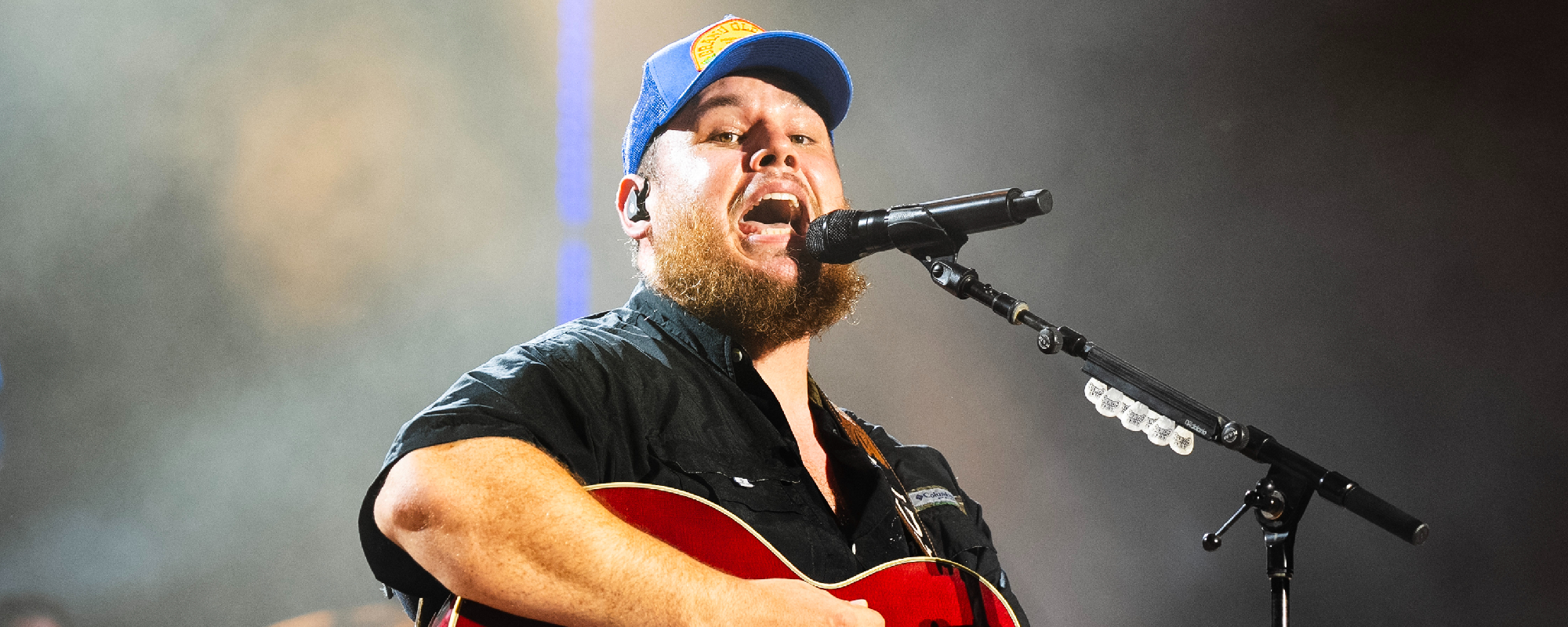 Luke Combs “Comes Out Guns Blazing” With CMA Awards Performance of “Back in the Saddle” Ahead of BigXthaPlug Collab