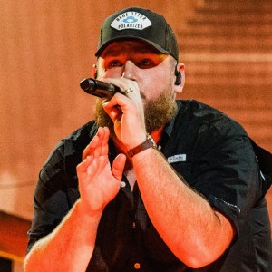 Luke Combs Set for 'Manningcast' Appearance During 49ers vs. Panthers