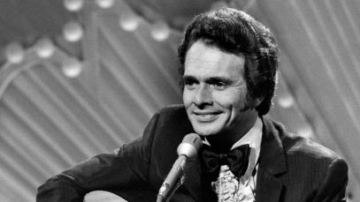 On This Day in 1971, Merle Haggard Topped the Country Charts for the 10th Time With a Song That “Explains Itself”