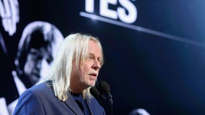Ex-Yes Keyboardist Rick Wakeman Says Recent Brain Surgery “Doesn’t Seem To Have Affected My Piano Playing”