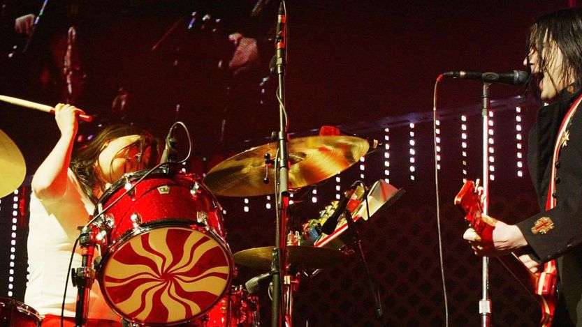 “It Was a Disaster”: Jack White Recounts the Time the White Stripes Got Kicked Out of “Hotel Yorba”