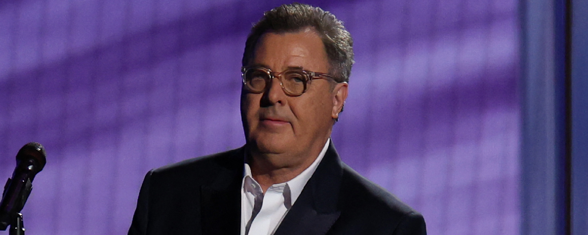 Vince Gill Receives One of the CMA Awards’ Highest Honors