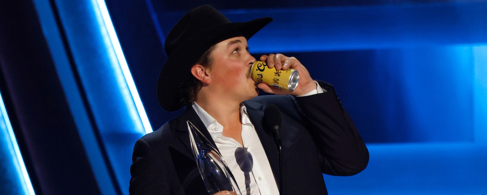 “I’m Not Sure if I Was Supposed To Put My Beer Down or Not”: Zach Top Accepts New Vocalist of the Year CMA Award With a Cold One in Hand