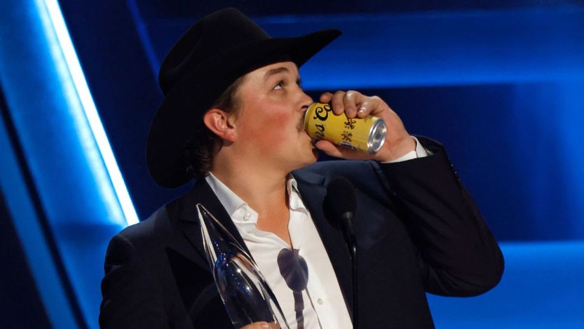 “I’m Not Sure if I Was Supposed To Put My Beer Down or Not”: Zach Top Accepts New Vocalist of the Year Trophy With a Cold One in Hand