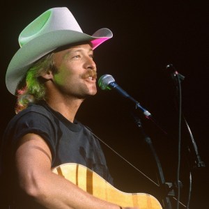 4 Country Songs That Celebrate Everything That Is Good About Rural America