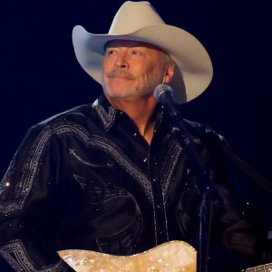 3 Times Alan Jackson Took a Stand in Country Music, and Won
