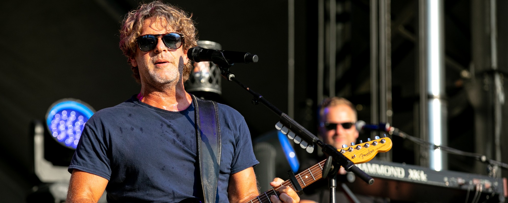 Born on This Day in 1973, the Country Singer-Songwriter With Several No. 1 Hits and a Duet Partner of Shania Twain