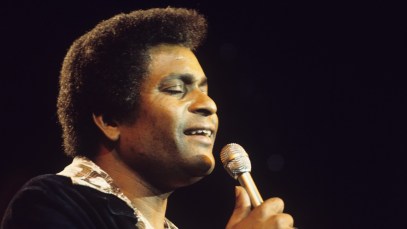 3 Nostalgic Country Love Songs From the 1970s