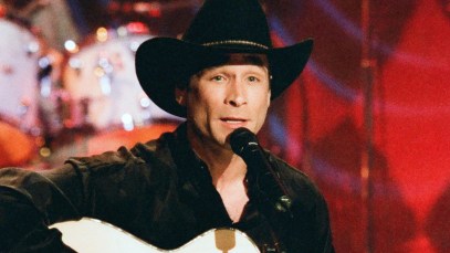 4 Country Songs From 1996 That Sound Just as Good Today